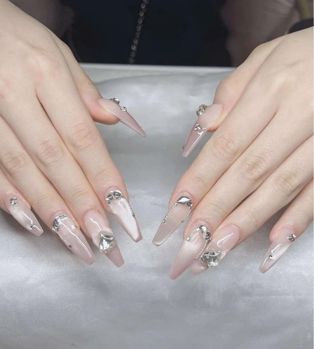 ネイル 長さ出し グラデーション 卒業式 キラキラネイル マグネットネイル ハンドネイル Lee Nailsのネイルデザイン