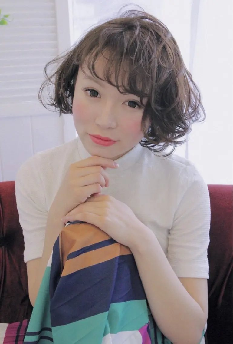 ショート カット 松野 奈月のヘアスタイル
