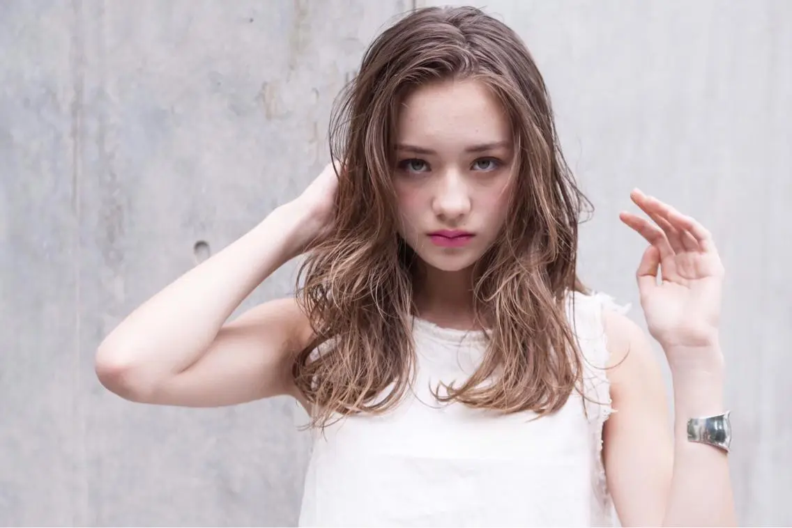 セミロング カラー パーマ ヘアアレンジ ヘアカラー トリートメント ヘッドスパ ヘアセット TOKI /透明感/原宿のヘアスタイル