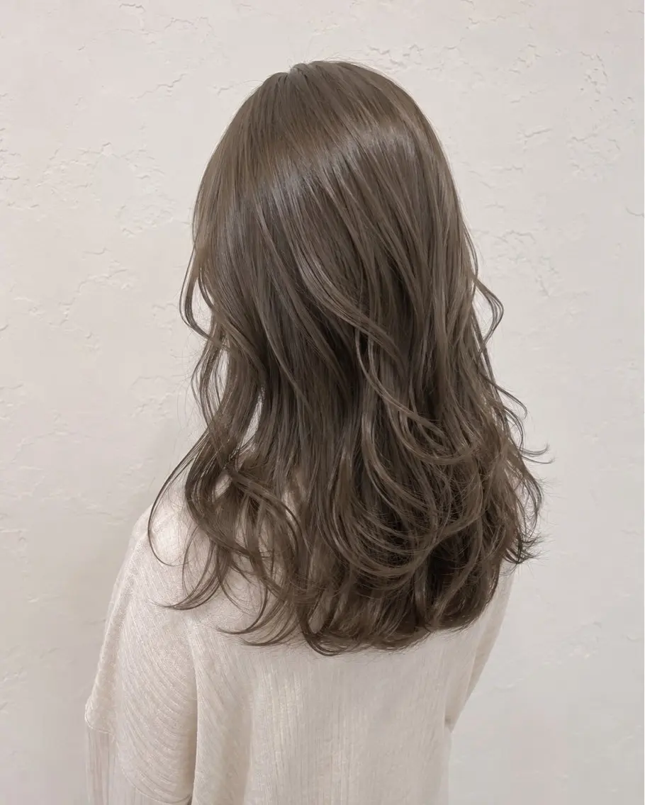 セミロング ヘアアレンジ 横浜/透明感カラー/ 𝐬𝐡𝐢𝐨𝐧のヘアスタイル