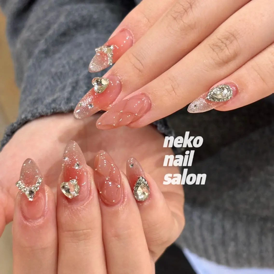 ネイル チークネイル フレンチネイル マグネットネイル マグネットフレンチ ハンドネイル neko nailのネイルデザイン