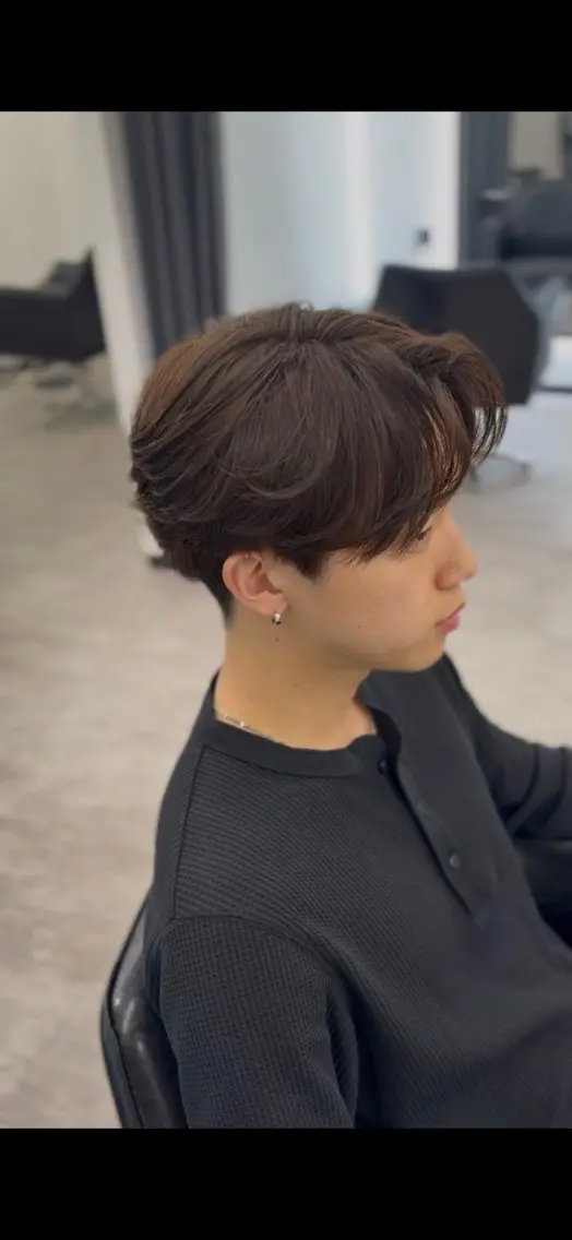 カラー 髙橋 欽春のヘアスタイル