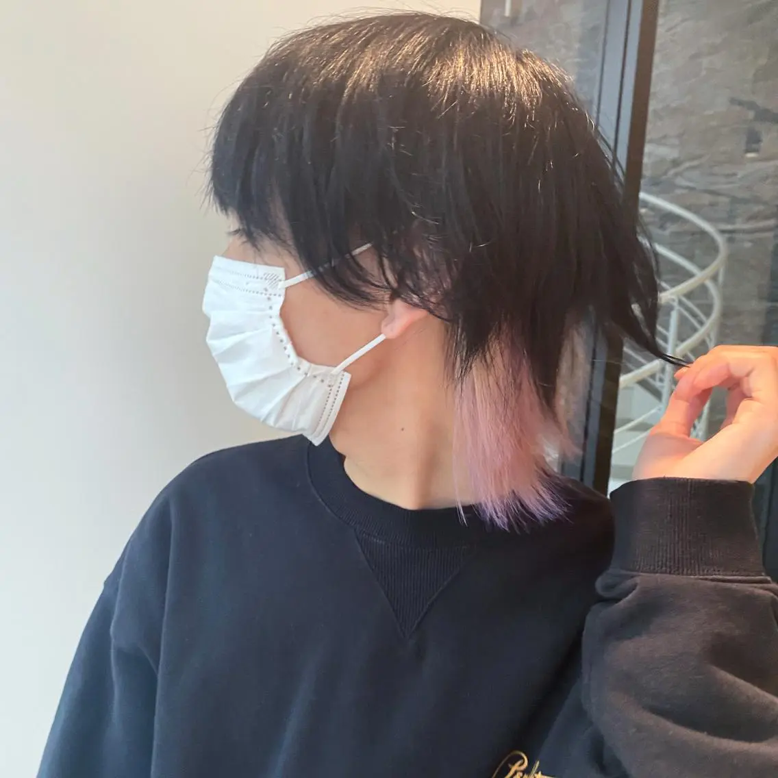 カラー メンズ メンズウルフカット ピンクカラー ホワイトピンク ウルフカット オスズ 🎀´-のヘアスタイル