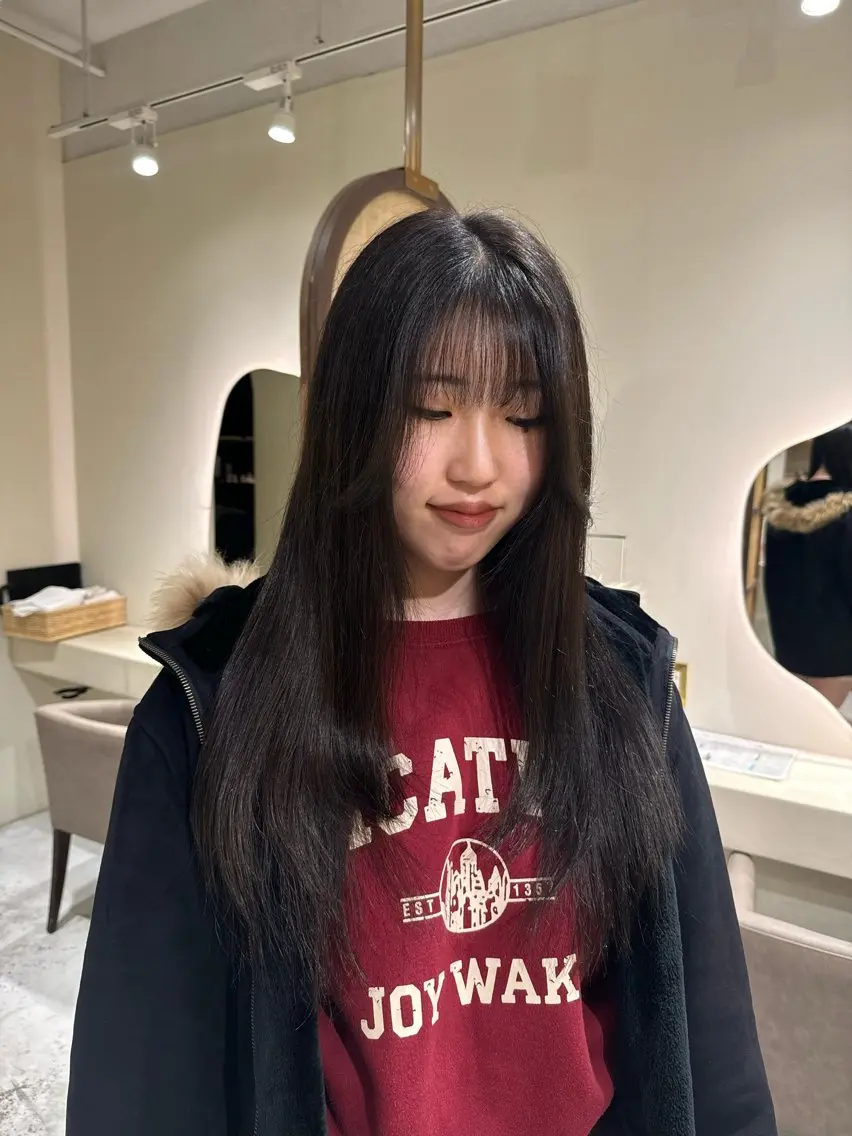 ロング カラー ヘアカラー 中澤 眸乃のヘアスタイル