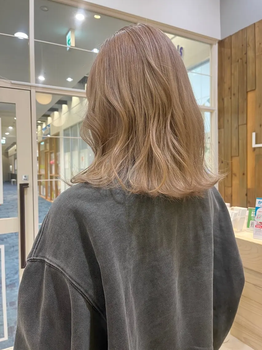 ミディアム ヘアカラー ちぐさ/艶髪 ワンカラー🤍のヘアスタイル
