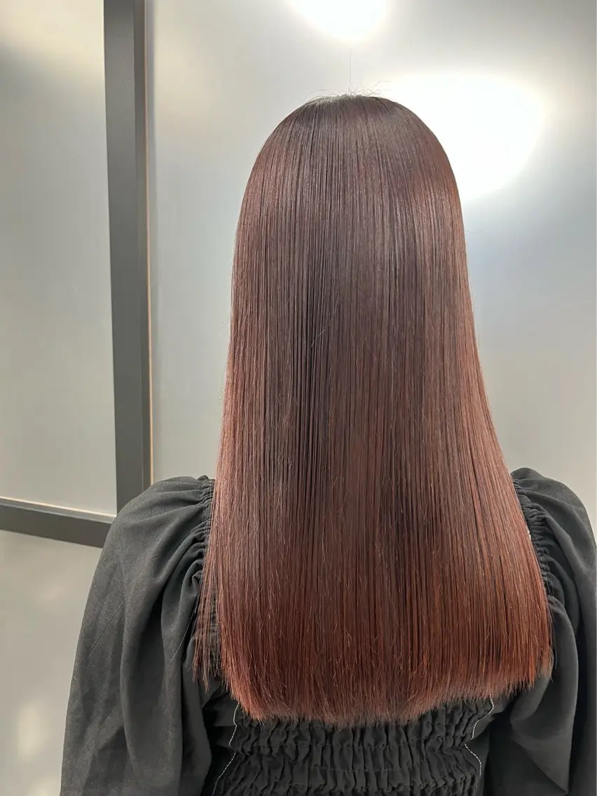 ロング カラー ブラウンカラー イルミナカラー ピンクカラー ピンクブラウン カット ヘアカラー トリートメント 𝑺𝒂𝒌𝒊 🩶マンツーマン施術のヘアスタイル
