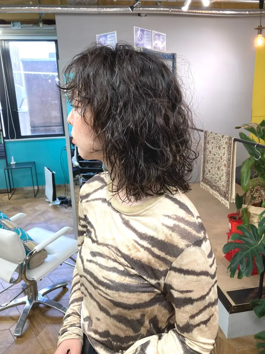 セミロング セミロングパーマ カット パーマ 透明感カラー レイヤー亀井唯登のヘアスタイル