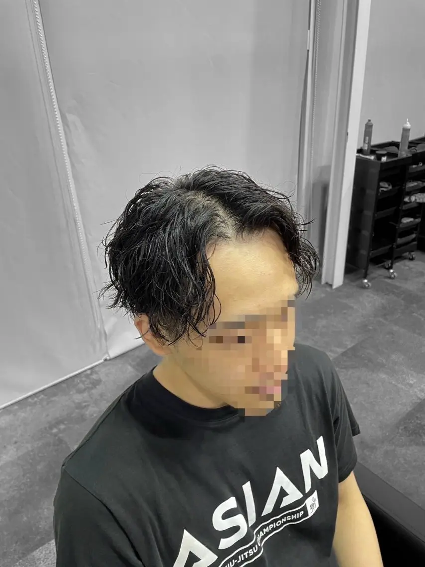 ミディアム パーマ メンズ ミディアムパーマ メンズパーマ カット パーマ 平井 芳琉のヘアスタイル
