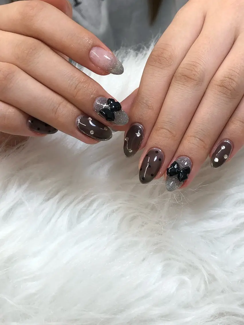 ネイル ハンドネイル Glow Minamiのネイルデザイン