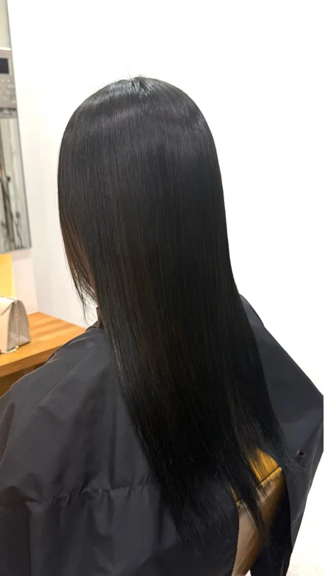 カラー ブラウンカラー ダークブラウン ヘアカラー トリートメント DECO HAIR 井上琴愛のヘアスタイル
