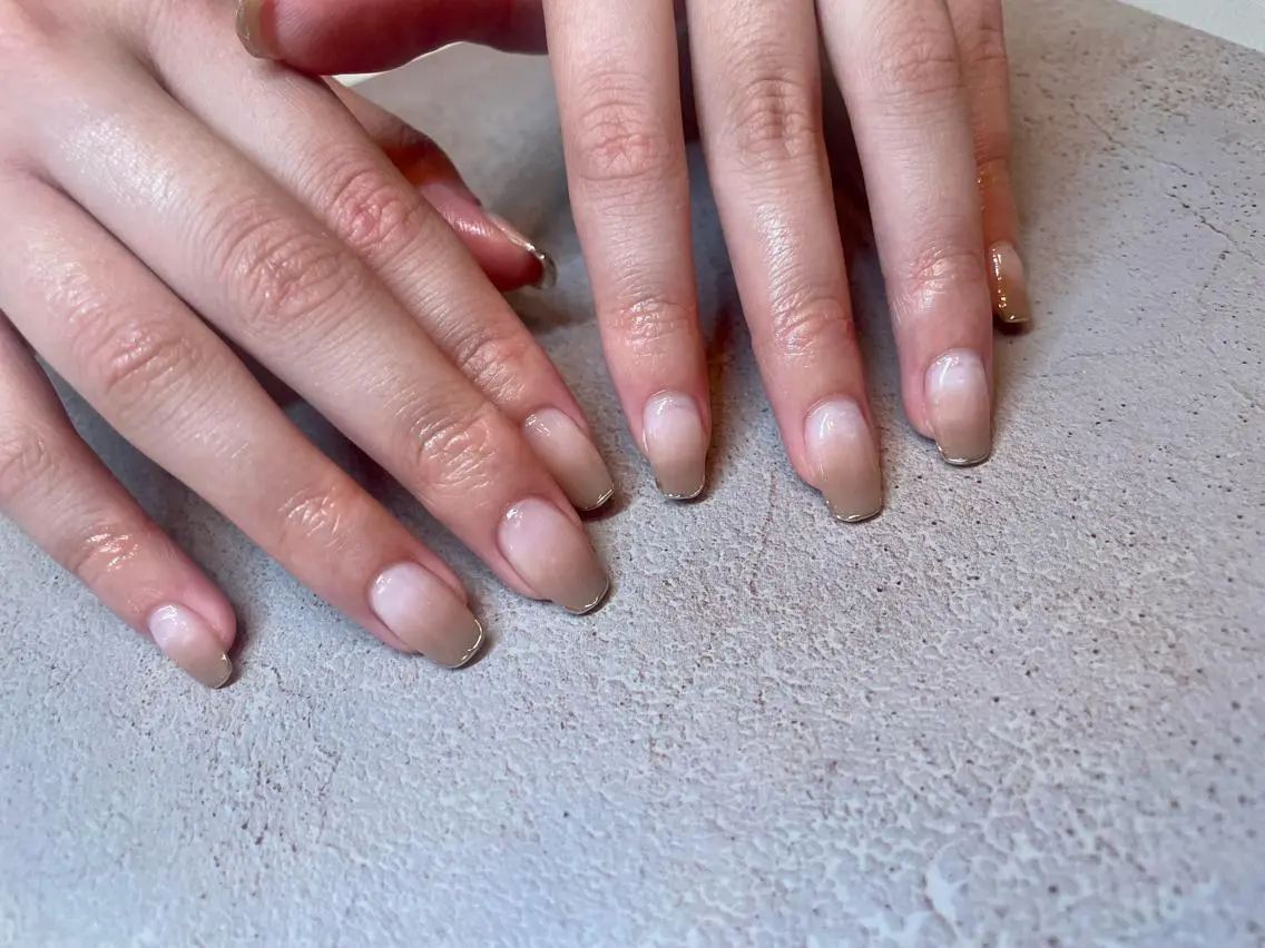 ネイル ブラウン グラデーション salon te.のネイルデザイン