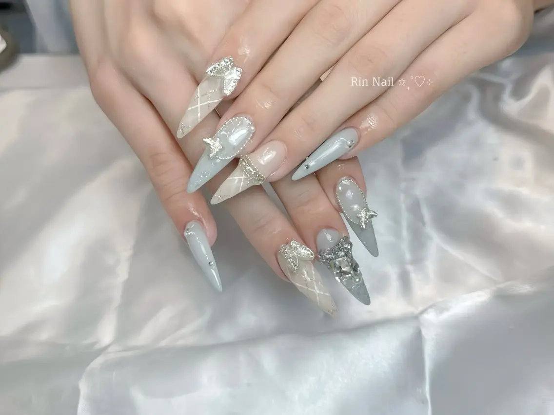 ネイル アートネイル チークネイル ジェルネイル ロングネイル マグネットネイル ハンドネイル Rin Nail 新大久保店のネイルデザイン