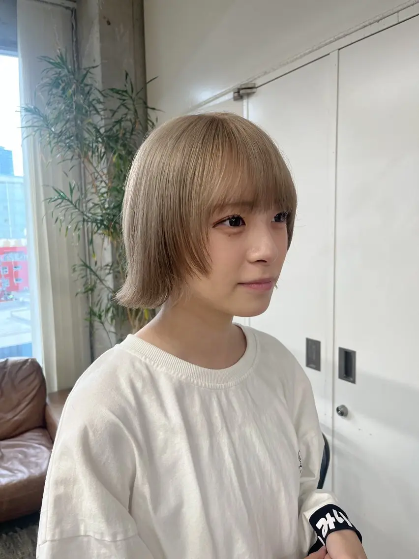 👑【オススメメニュー】ボブカット＋ケアブリーチ＋ケアカラー　イメチェンしたい方おすすめ！！の写真