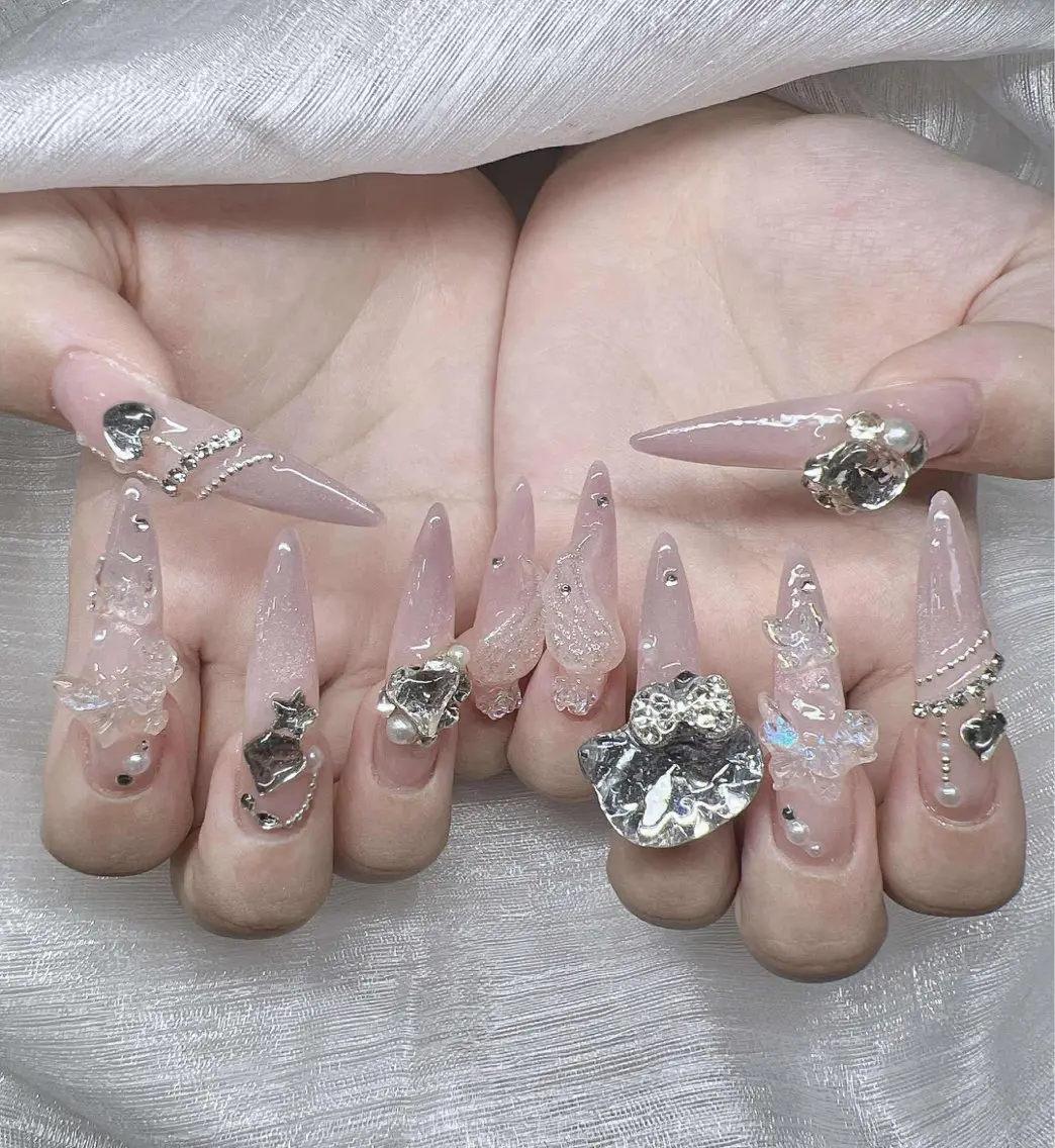 ネイル 長さ出し グラデーション 卒業式 キラキラネイル マグネットネイル ハンドネイル Lee Nailsのネイルデザイン