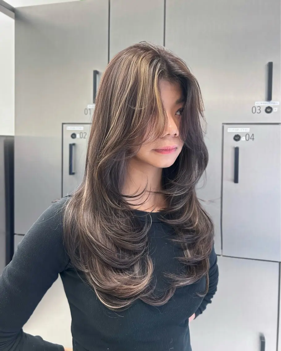 ロング 外国人風カラー ハイライト レイヤーカット ヘアカラー トリートメント 大人レイヤー/艶美髪 🇺🇸TOMONAのヘアスタイル