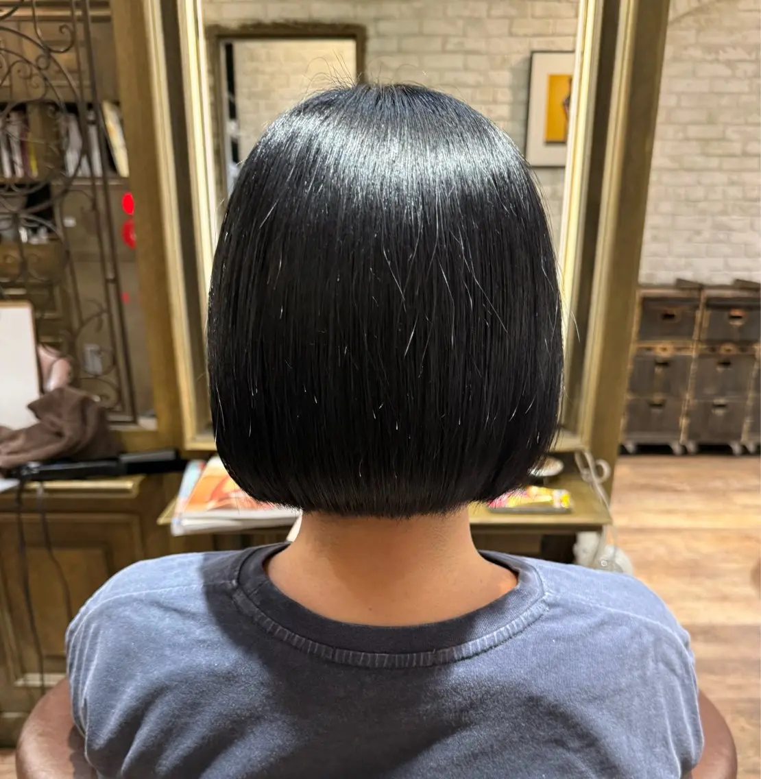 カットカラートリートメント🫧(ワンレンボブ)の写真