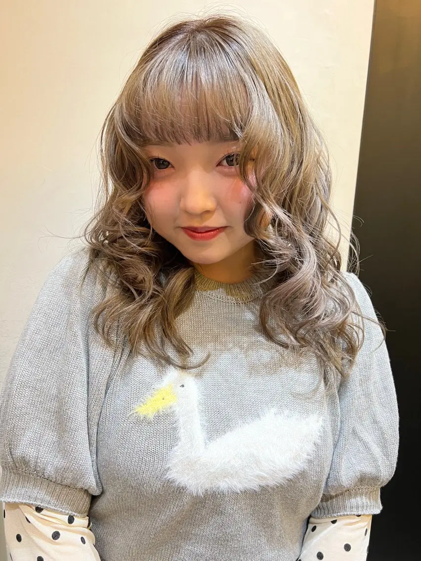 【ボブ​〜​ロング限定】カット＋透明感カラー🎨の写真