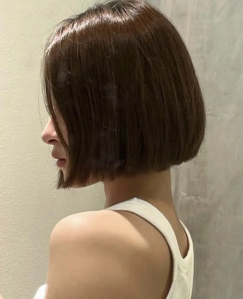 ショート 𝐜𝐨𝐚 𝐦𝐨𝐦𝐨𝐞のヘアスタイル