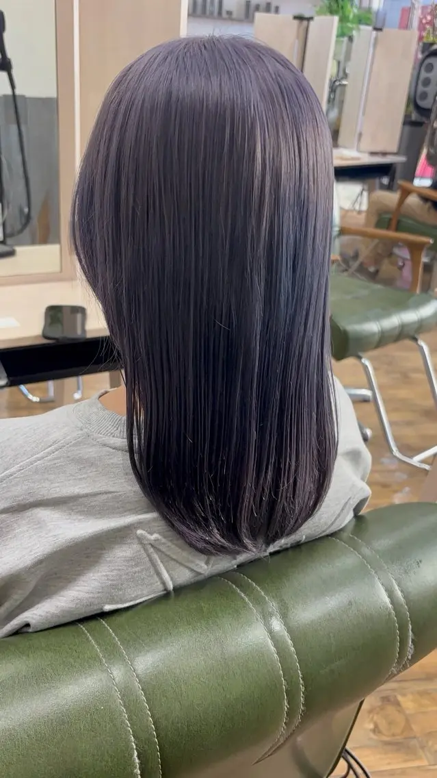 セミロング カラー 🐰K+Plus🐰 まゆ🐰のヘアスタイル