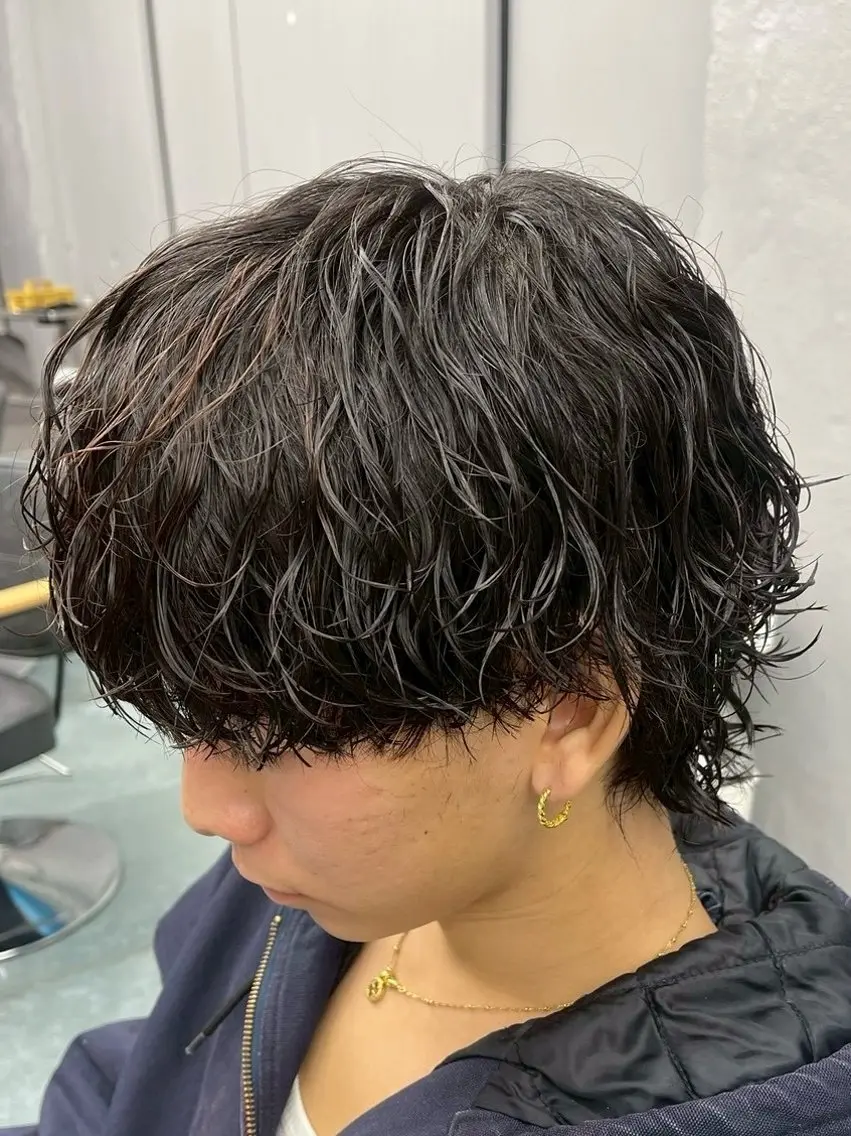 ショート パーマ メンズ カット パーマ 岩城 滉成のヘアスタイル