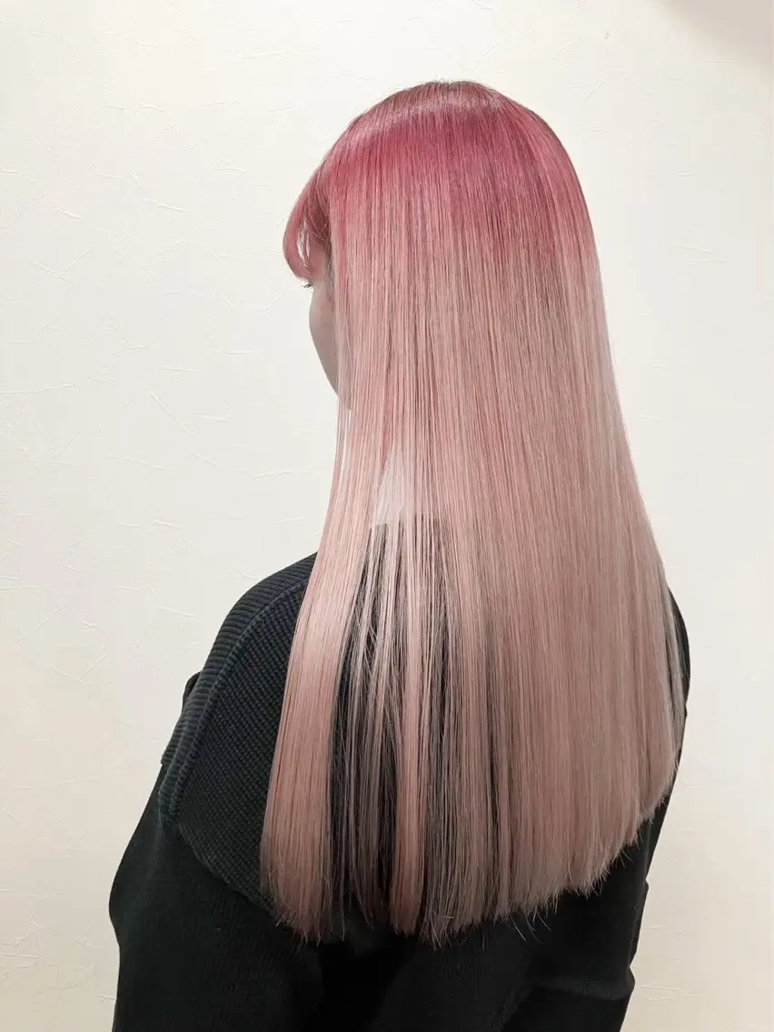 ロング ヘアカラー みいなブリーチモデル 募集中！のヘアスタイル