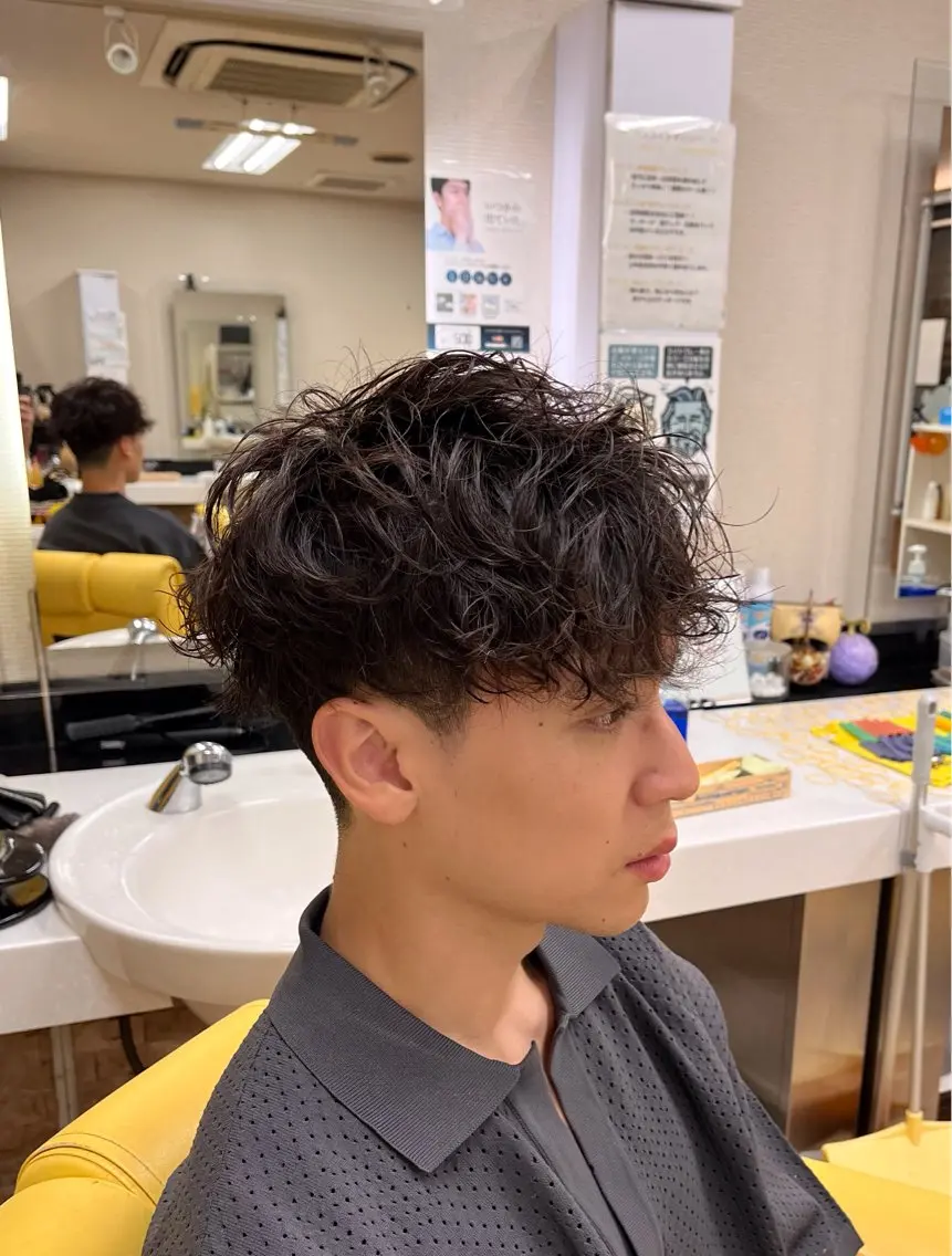 ショート くせ毛 ヘア ブンブンのヘアスタイル