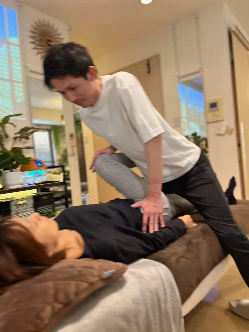 【SNSモデル募集】内臓整体+全身骨格調整+深層ヘッドスパ 90分の写真