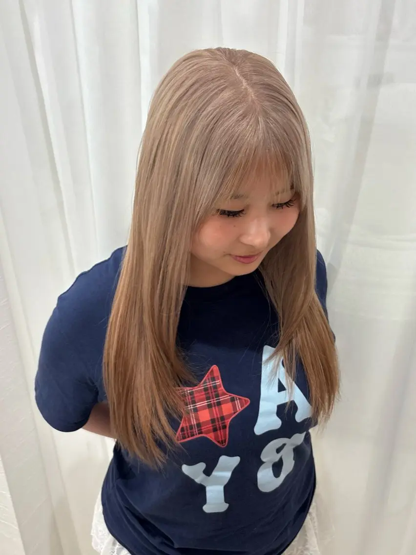 ロング カラー ブリーチ ハイトーンカラー カット ヘアカラー トリートメント 顔まわり/透け感 カラー/青栁優🔆のヘアスタイル