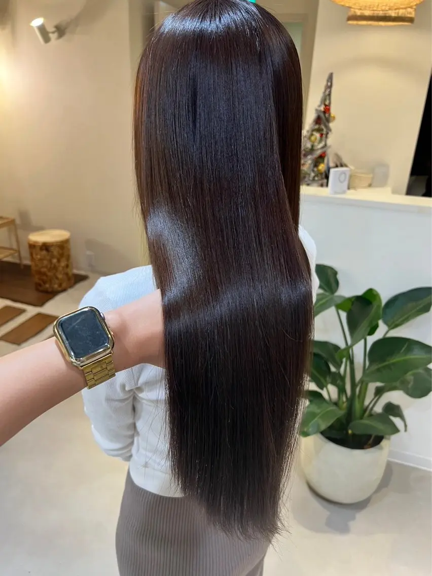 ロング カラー 髙野 未衣菜のヘアスタイル