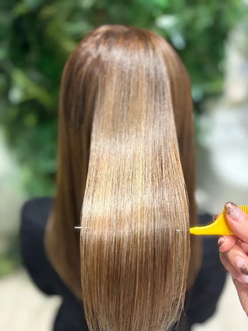 セミロング トリートメント Koharu 髪質改善カラーのヘアスタイル