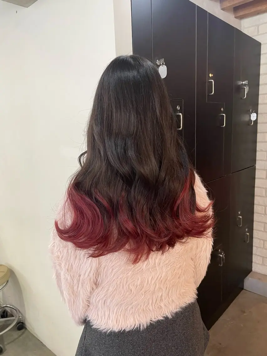 ロング ヘアカラー 横山 奈央のヘアスタイル