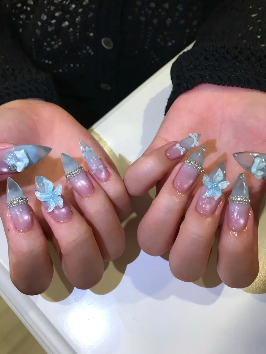 ネイル ブルー クリアネイル 韓国ガーリーネイル 芽依奈のネイルデザイン