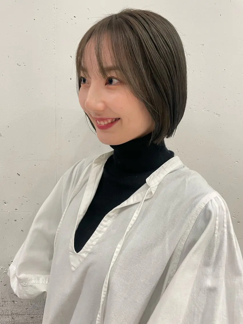 ショート カラー ブリーチ ケアブリーチ ダブルカラー イヤリングカラー ハイライトカラー カット ヘアカラー トリートメント ヘアセット スパイラルパーマ 🌐hina⭐️のヘアスタイル