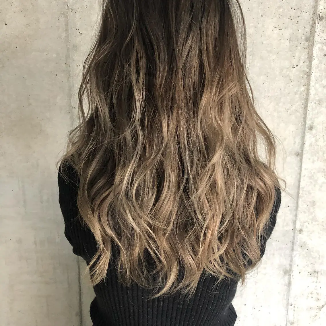 ロング カラー 東 みのりのヘアスタイル