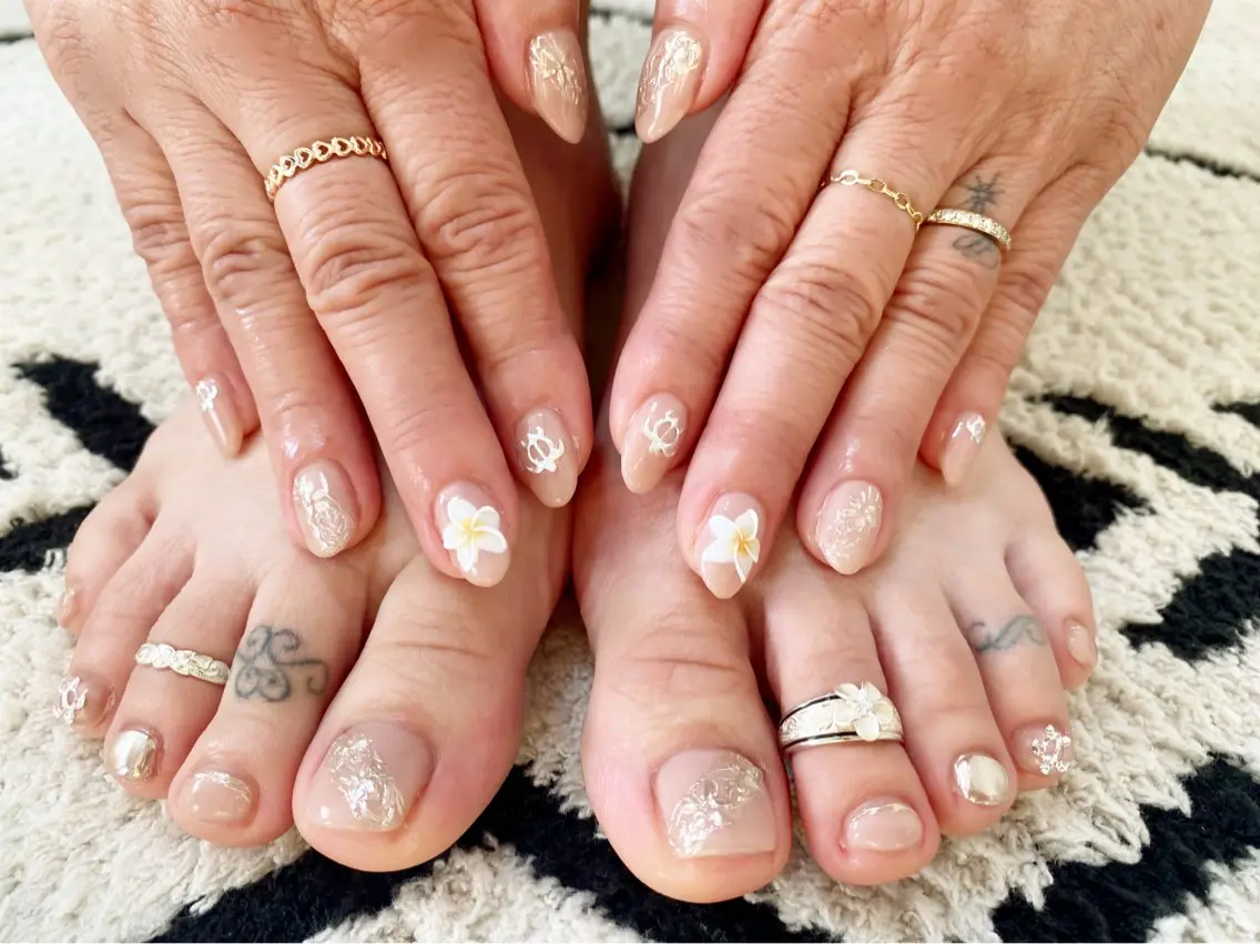 ネイル 夏ネイル フットネイル ネイルサロン nail_upのネイルデザイン