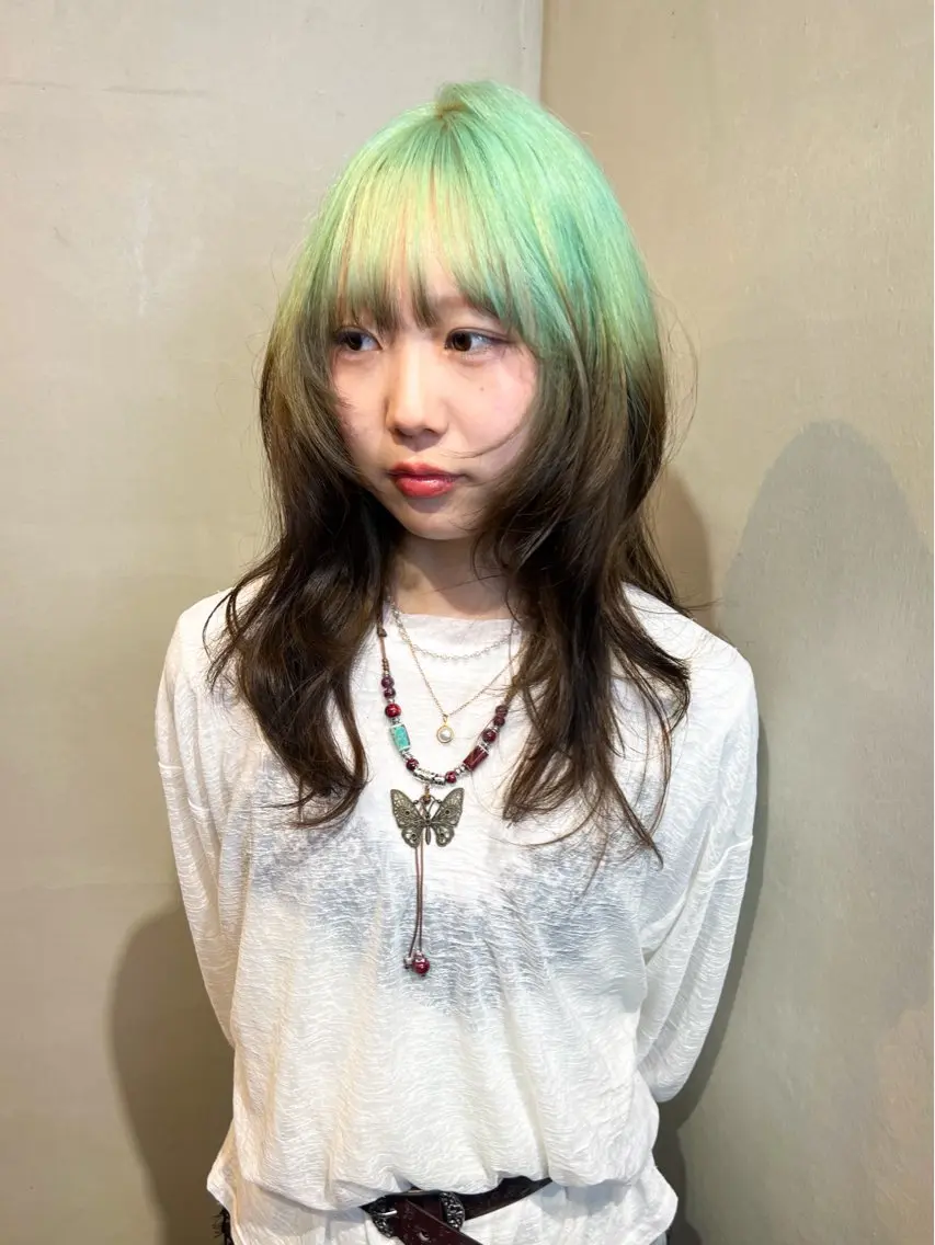 ミディアム カラー ヘアカラー Aya/四条烏丸/ インナーカラーのヘアスタイル