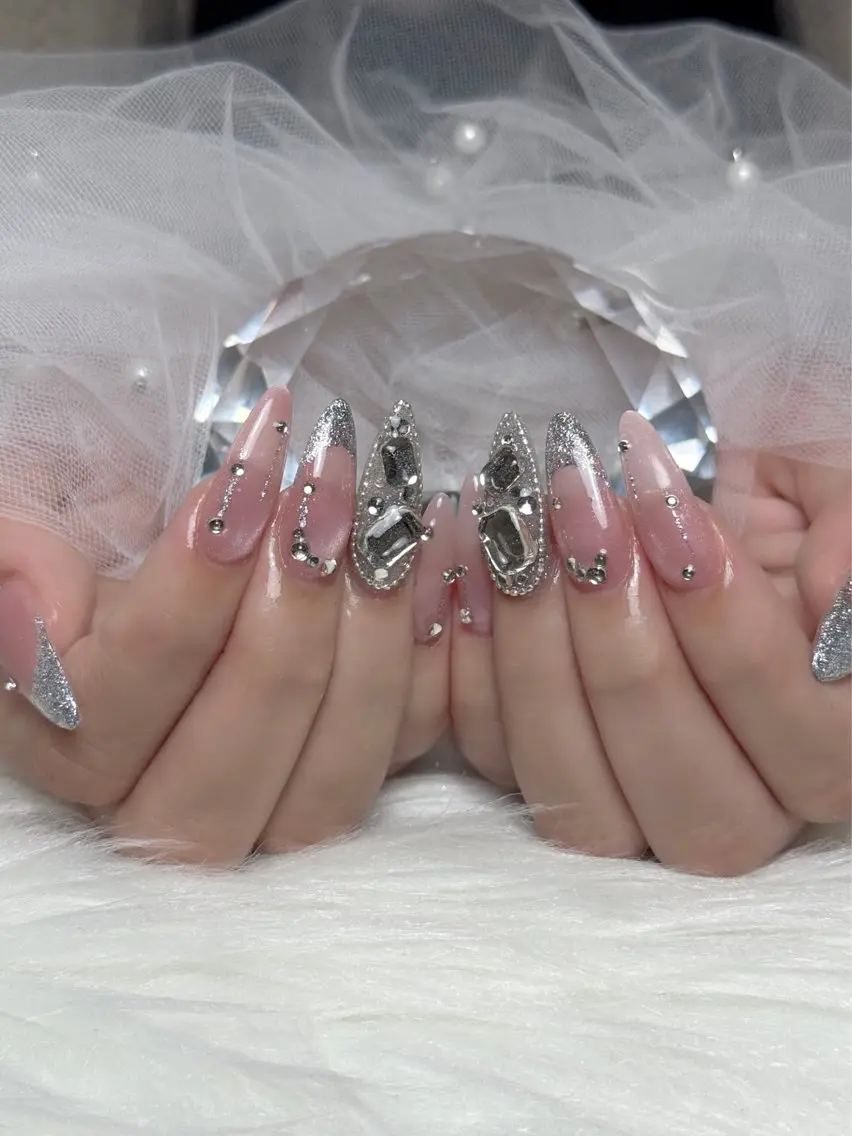 ネイル NEM nailstudioのネイルデザイン