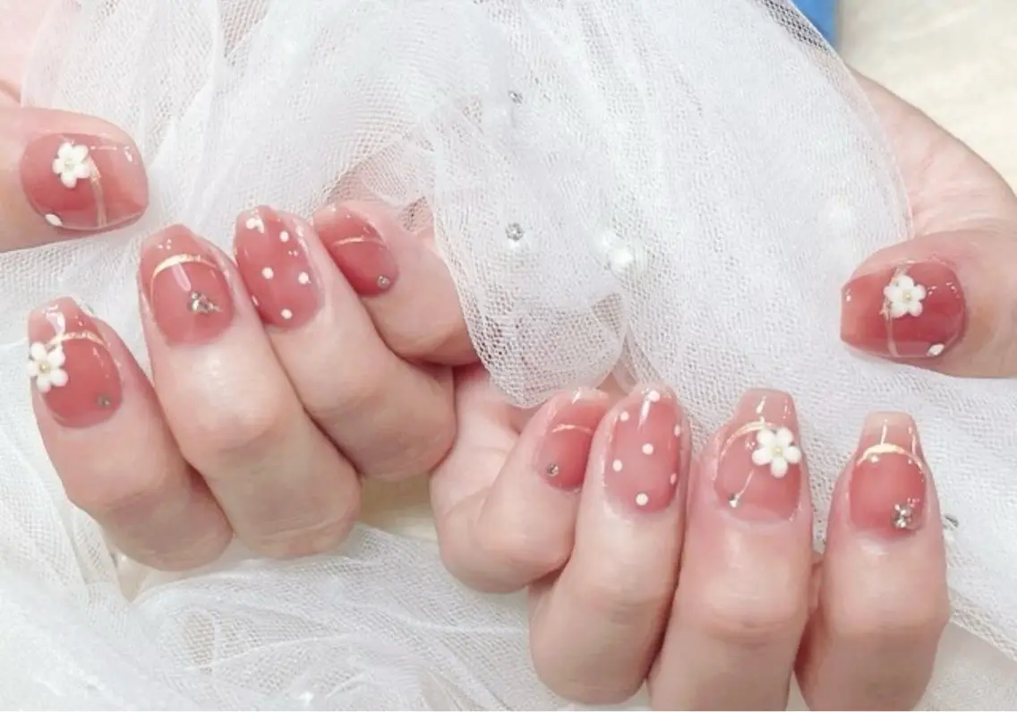 ネイル ハンドネイル Dione Nail きよみのネイルデザイン