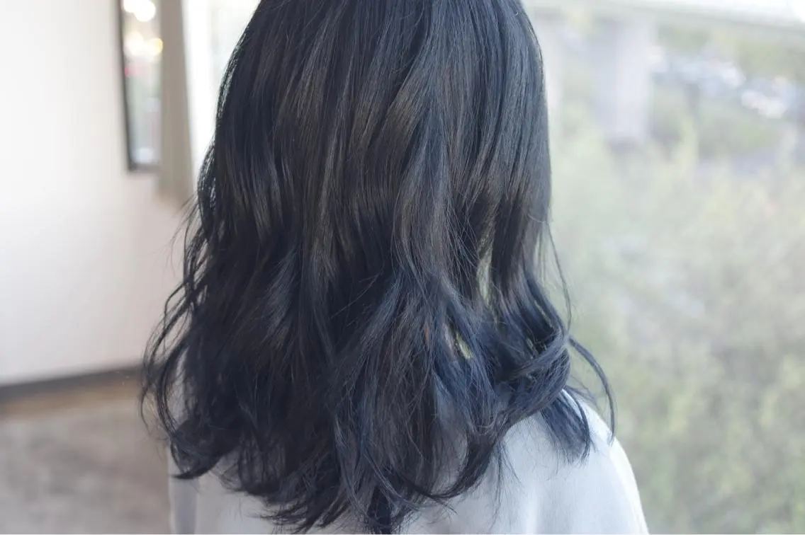 セミロング カラー 🌈ディレクター🌈 徳松優希のヘアスタイル