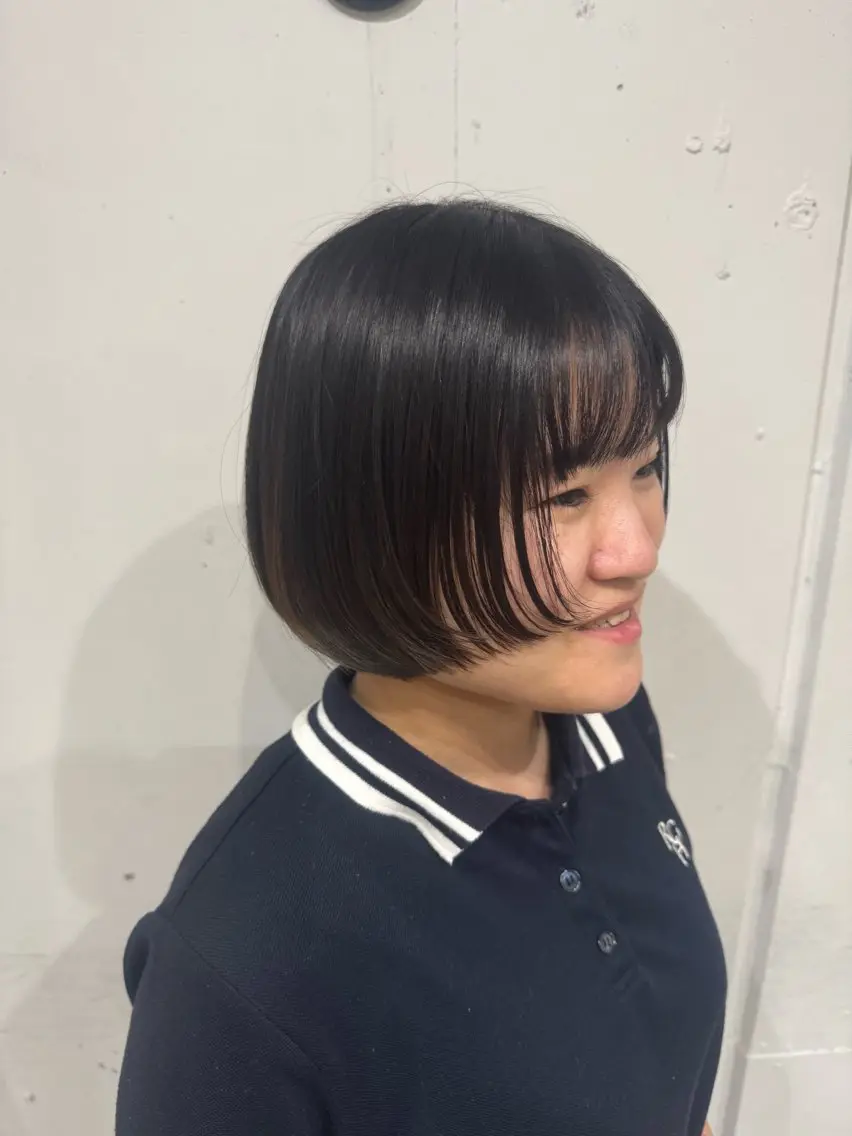 ショート ボブ 顔周りカット レイヤーカット 藤田 紋芽 / 艶髪透明感カラーのヘアスタイル