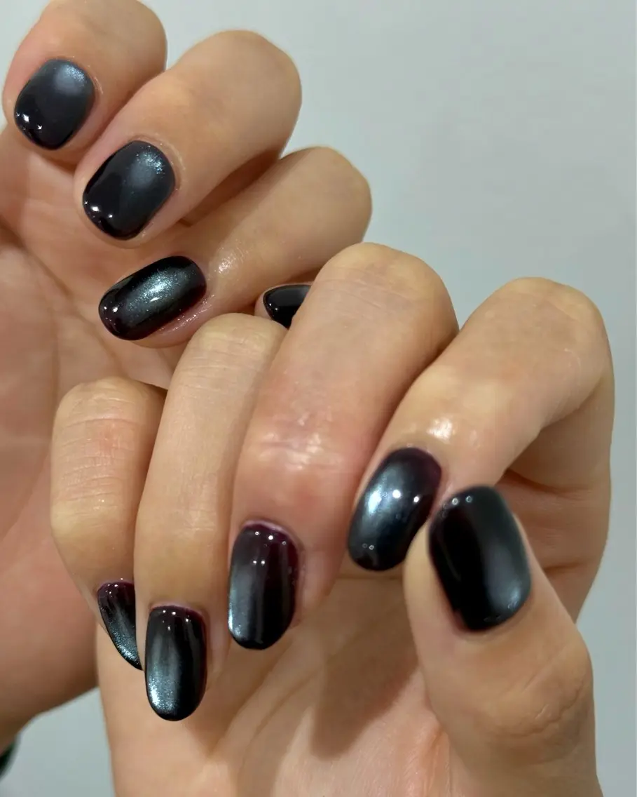ネイル マグネットネイル ニュアンスネイル ワンカラーネイル ショートネイル ハンドネイル Miyu __ Nailのネイルデザイン