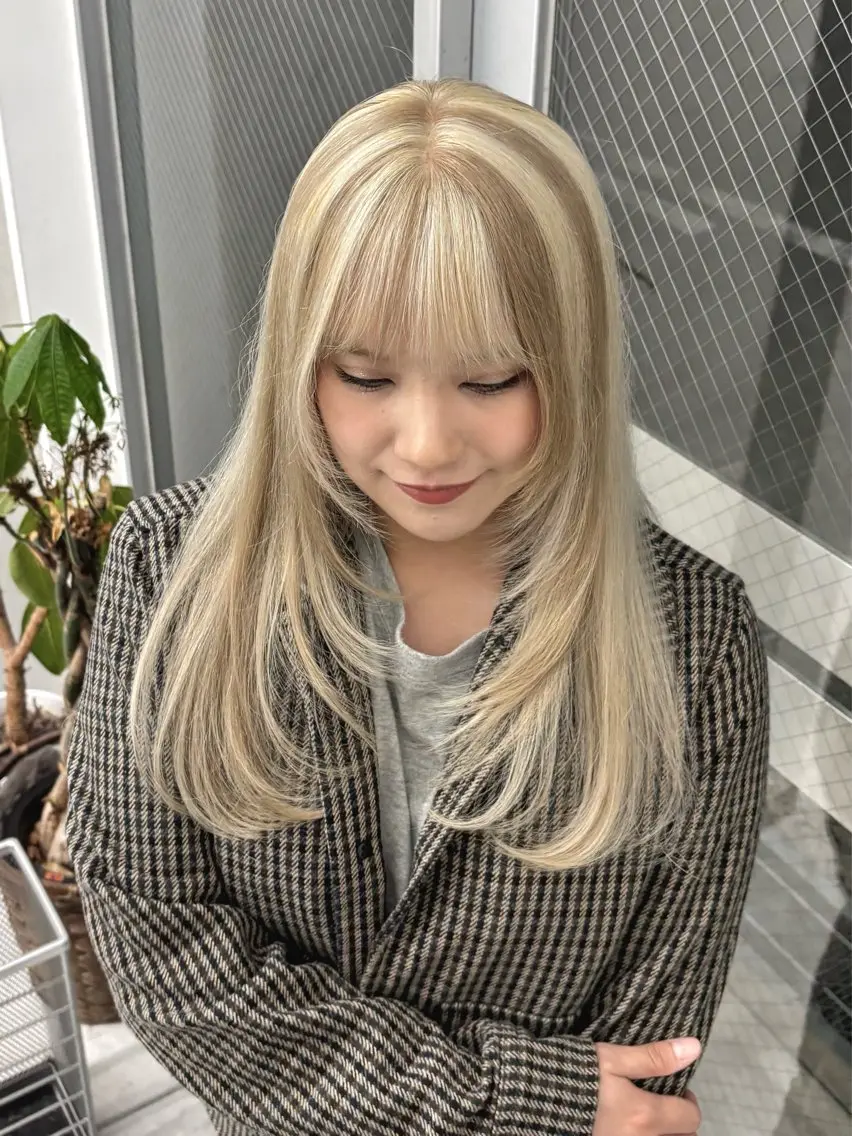 【27%OFF✨】ご新規様限定カット+ブリーチ2回+前処理付きカラー+髪質改善トリートメント！の写真