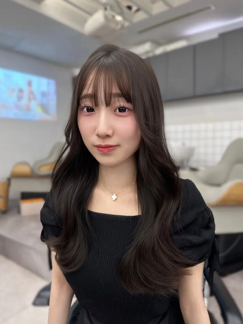 ロング なつき🎀韓国ヘア /透明感カラーのヘアスタイル