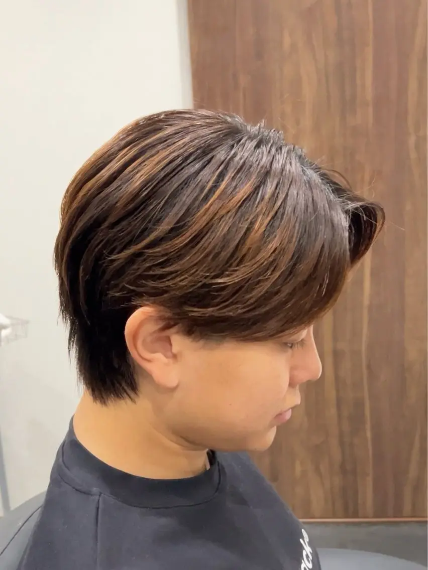 ミディアム メンズ センターパート 縮毛矯正 カット 縮毛矯正 福井 太暉のヘアスタイル