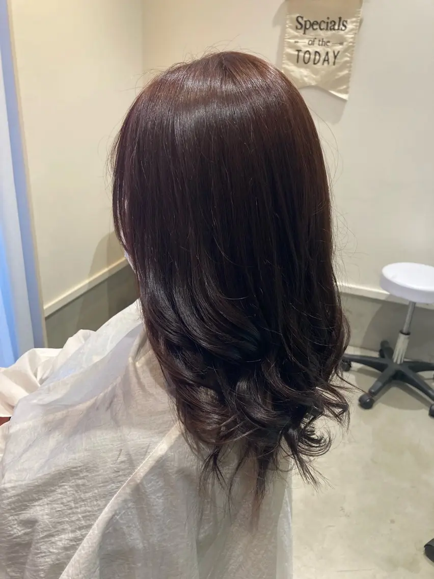 ロング カラー ピンクカラー カット ヘアカラー 折本 沙織のヘアスタイル
