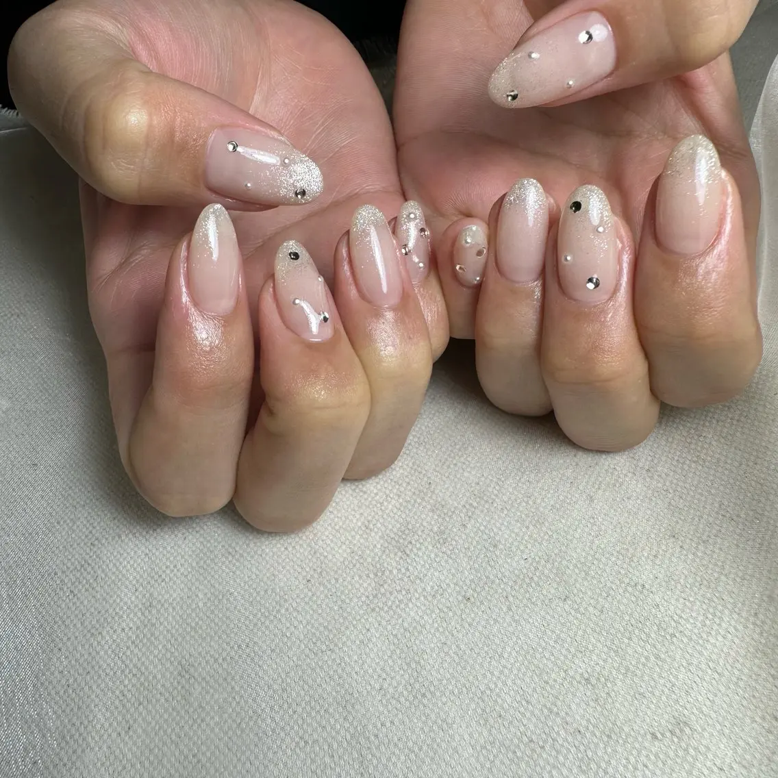 ネイル ハンドネイル 里見 麗のネイルデザイン