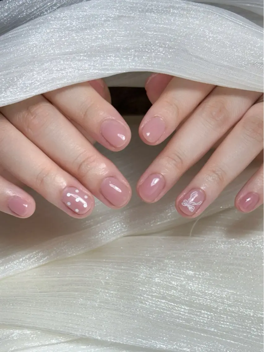 ネイル アートネイル ドット ワンカラーネイル ピンク ピンクベージュ ハンドネイル nail salon minthのネイルデザイン