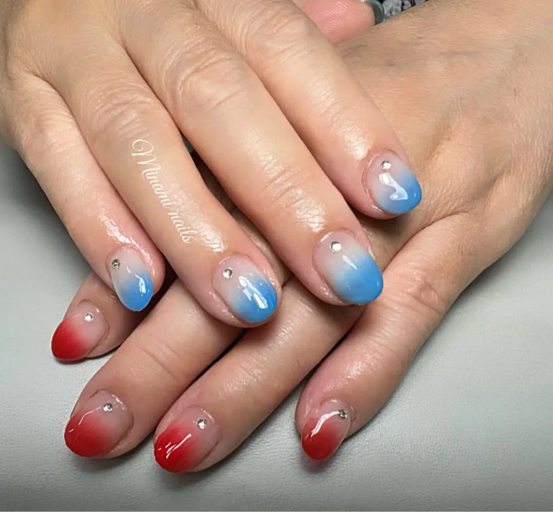 ネイル アートネイル オーロラネイル ガーリー キラキラネイル 韓国ネイル Minami Nailsのネイルデザイン