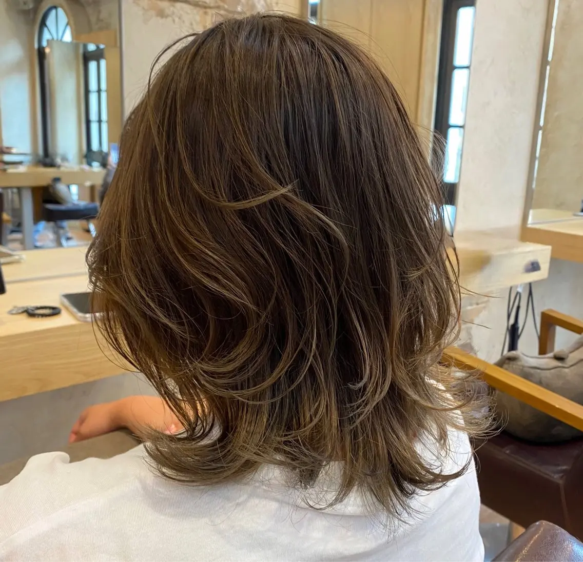 ミディアム カラー ベージュカラー ブラウンカラー グラデーションカラー マンツーマン 美容師💚コウブチのヘアスタイル