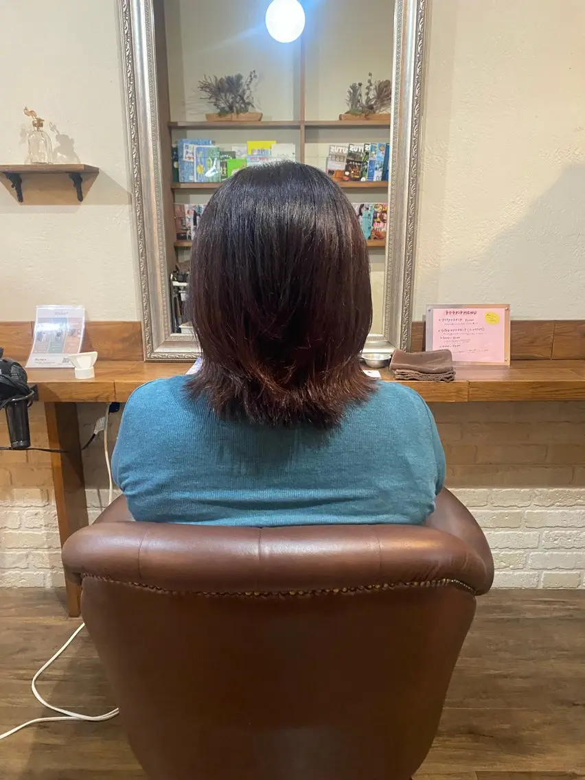 ミディアム 肥田 夕蘭のヘアスタイル